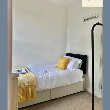 Your Leeds Grand Theatre Getaway 4br House Leeds (West Yorkshire)